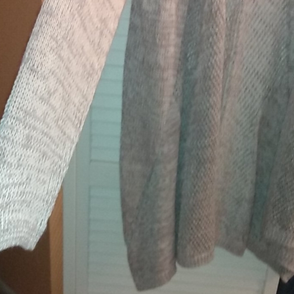 Sweater - Picture 6 of 11